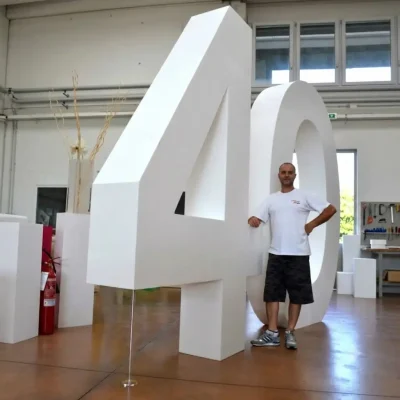 Sagoma polistirolo gigante 40° anniversario
