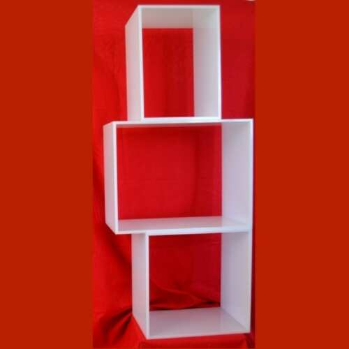 Cubes modulaires plexiglas blanc opale et petits meubles pour créer la déco, esthétique, angle TV, armoire à pharmacie, à sèche cheveux, fer à lisser