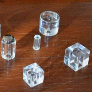 Distanziali plexiglass trasparente per viti di targhe in varie forme e dimensioni, tonde, quadrati, esagonali, con profondità fine à 30 mm