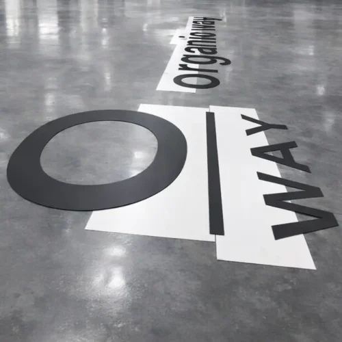 Insegna PVC nero lettere singole con dima
