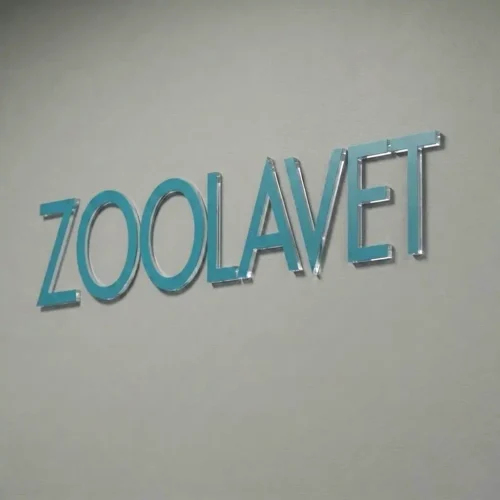 Insegna lettere plexiglass massello