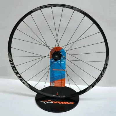 Espositore plexiglass nero per ruota Noxon Bike