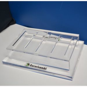 Présentoir plexiglas pour pièces industrielles plexi 20 mm