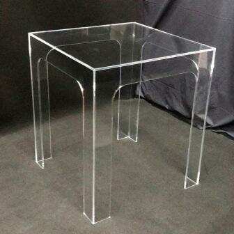 Tavolo quadrato plexiglass trasparente
