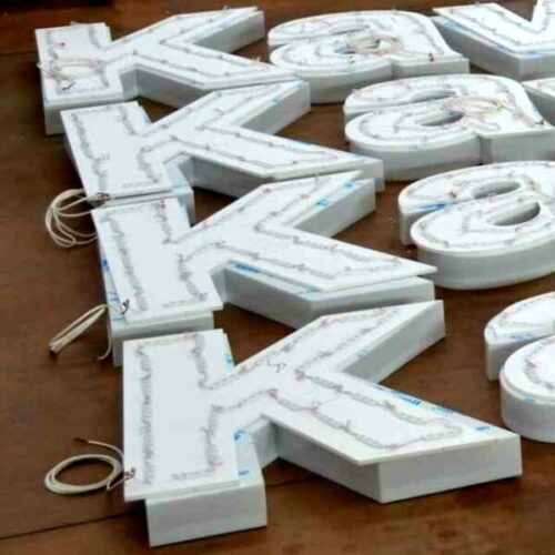 Lettere scatolate luminose a led stand Kawasaki