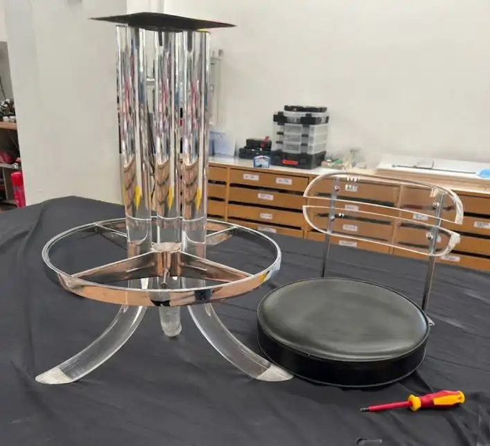 Riparazione Plexiglas® e Materie Plastiche | LUDOVIC 1 servizi riparazione PLEXIGLAS